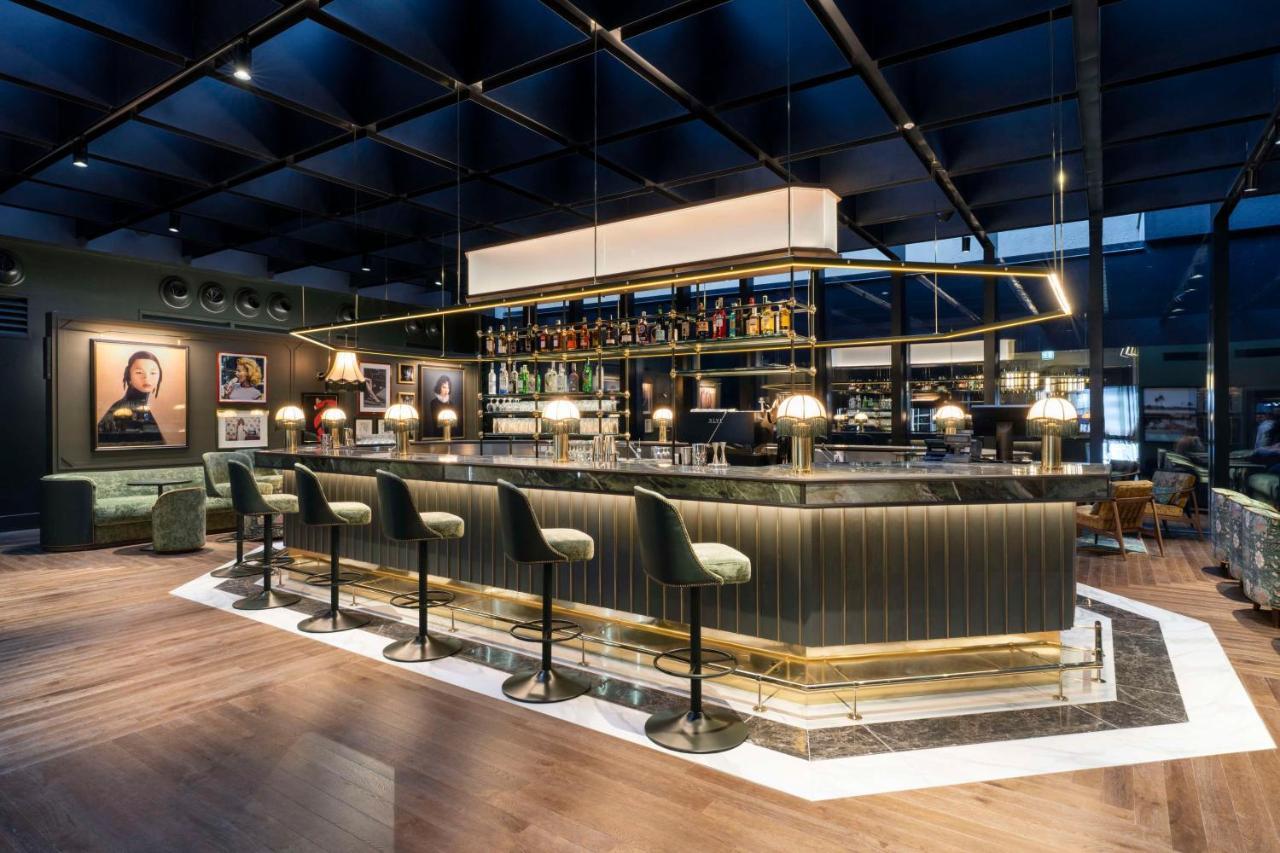 Radisson Collection Hotel, Santa Sofia Milano Dış mekan fotoğraf The bar at the new Club at London Heathrow Airport