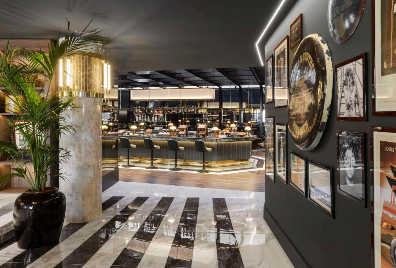 Radisson Collection Hotel, Santa Sofia Milano Dış mekan fotoğraf The interior of the restaurant